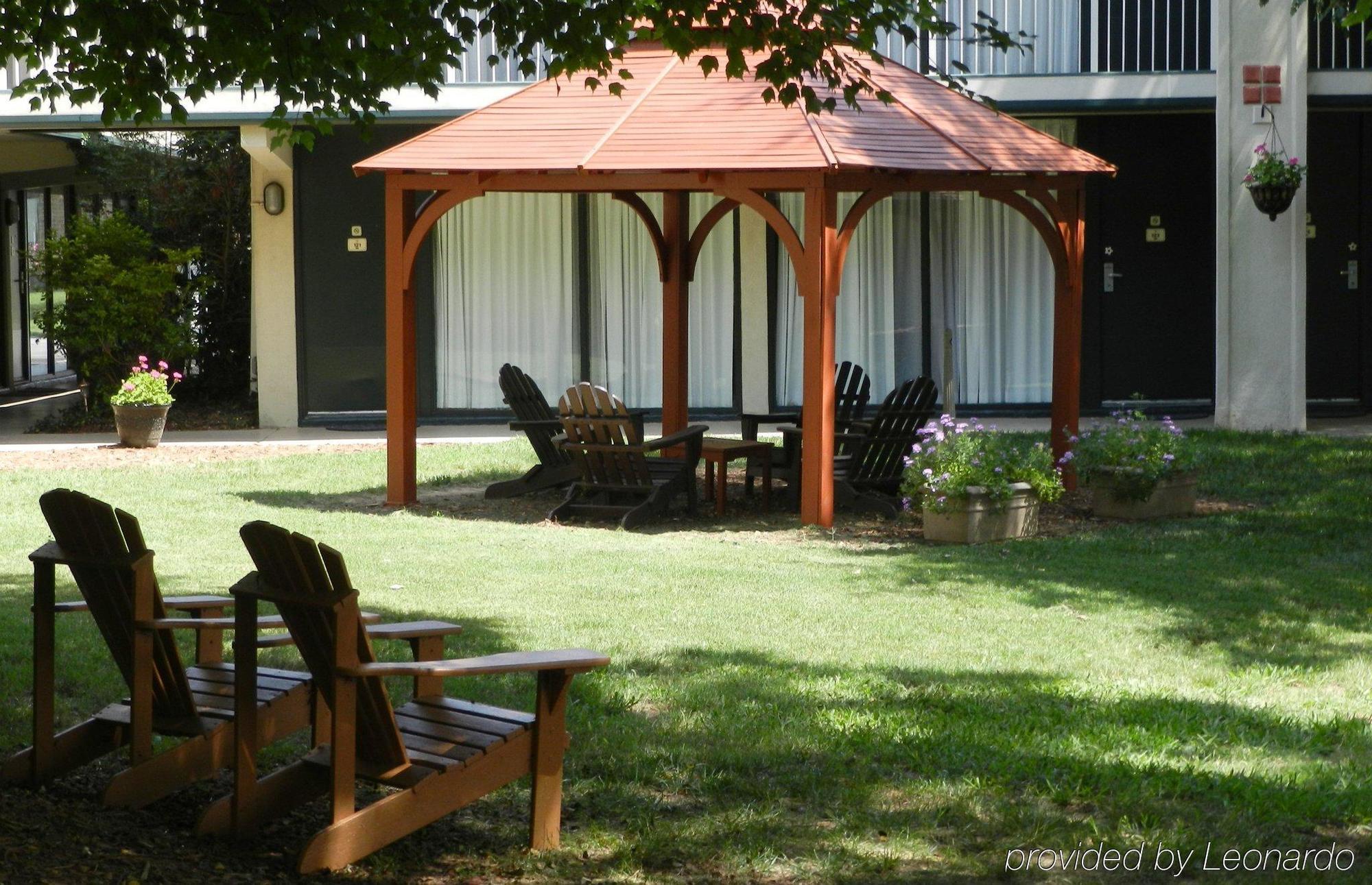 Chapel Hill University Inn Esterno foto